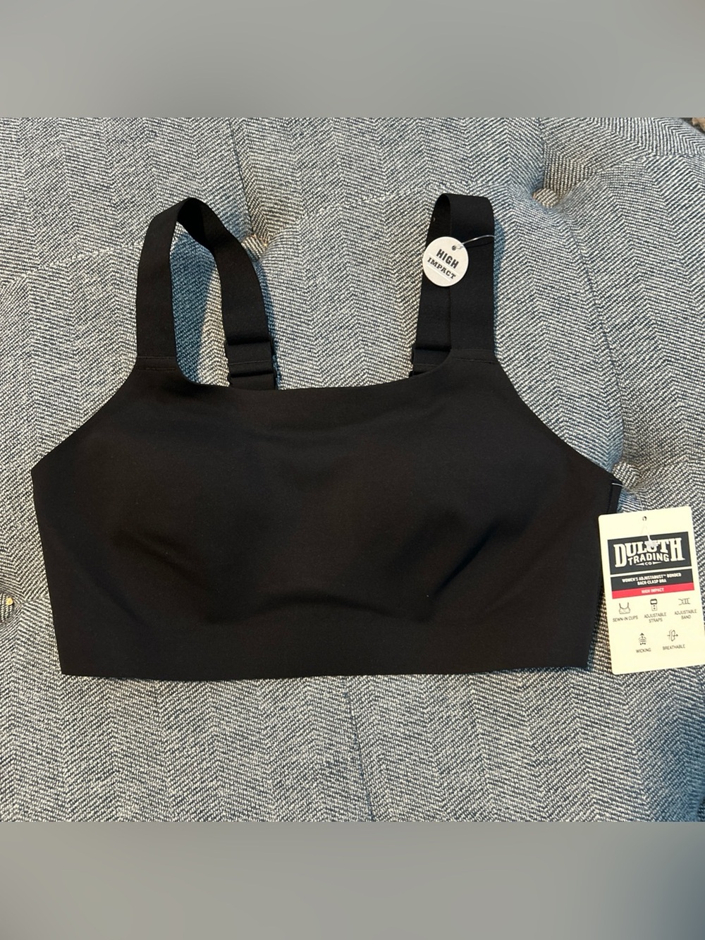 Duluth Trading Women’s Adjustabust Bonded Back-Clasp Bra- Size 8- Black- NWT